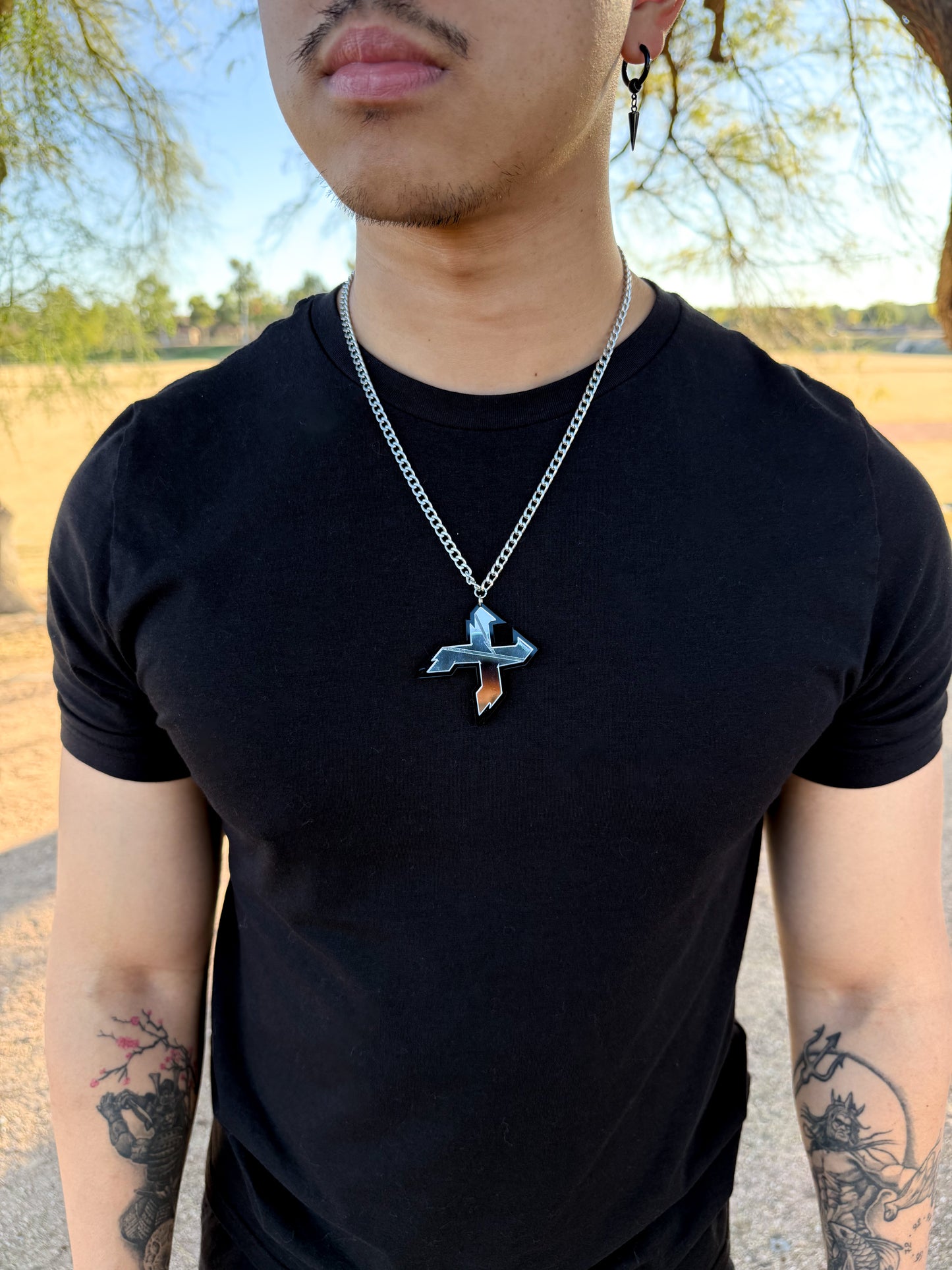 X Logo Necklace - Silver Mirror / Solid Black